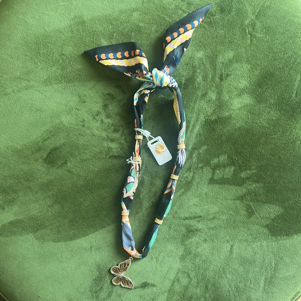 Brand new scarf necklace! Beautiful colors!